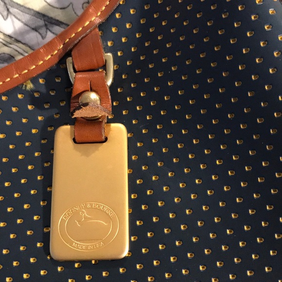 Dooney & Bourke Handbag Like New - Picture 4 of 6